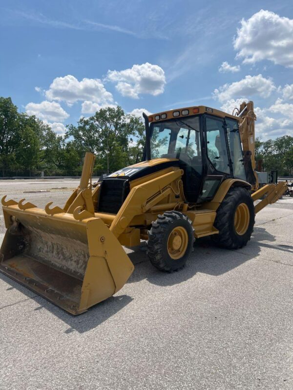 2002 CAT 420D - Image 2