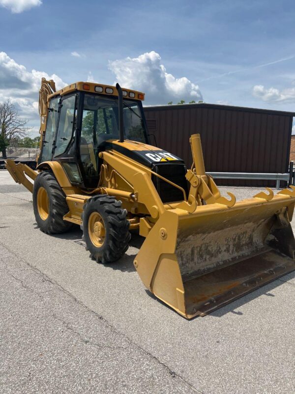 2002 CAT 420D