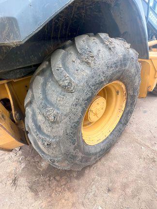 2016 John Deere 310SL - Image 14