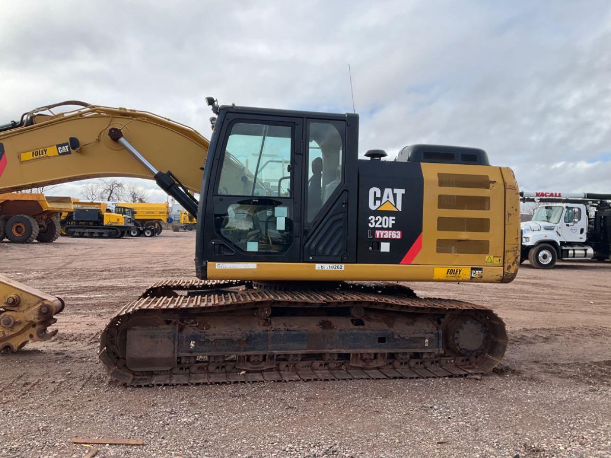 2017 Caterpillar 320FL - Image 4